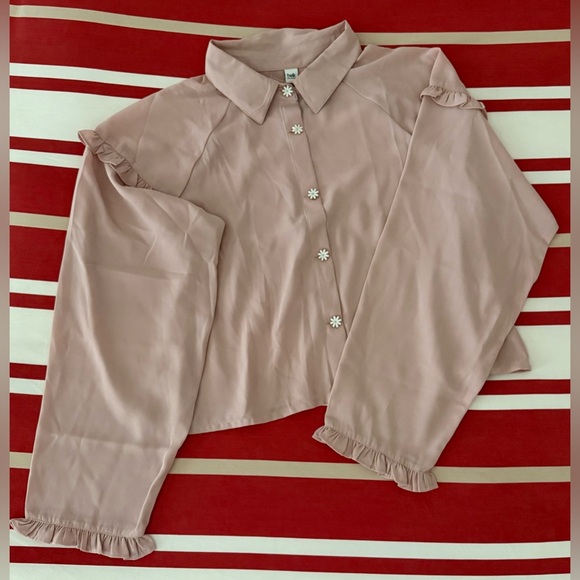 Floral Buttoned Blouse with Ruffles - Picture 3 of 7